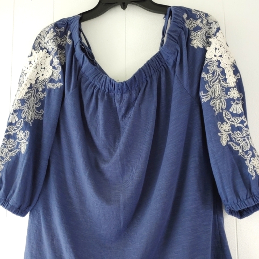 INTERNATIONAL CONCEPTS. L - Picture 2 of 5